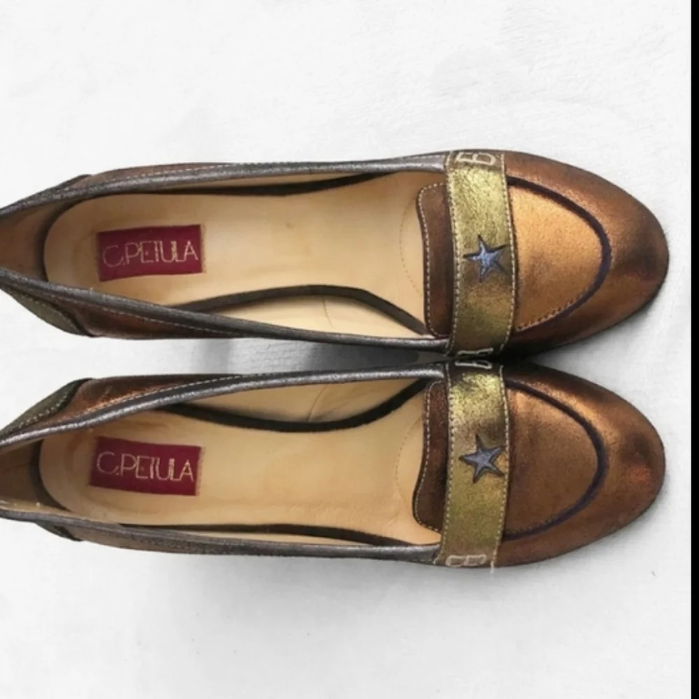 C.Petula‎ Made In France Womens Metallic 2 Toned Star Acc. Brushed Leather Heels